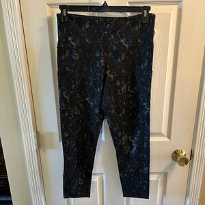 Tuff Athletics Black Active Leggings with Subtle Pattern